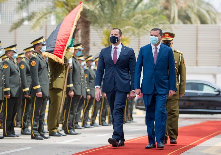 سفر نخستوزیر مالت به لیبی