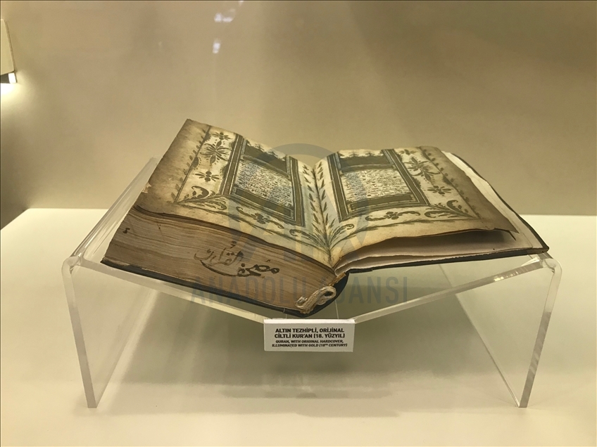 Trabzon'daki İpekyolu Müzesi'nde sergilenen özel eserler dikkati çekiyor