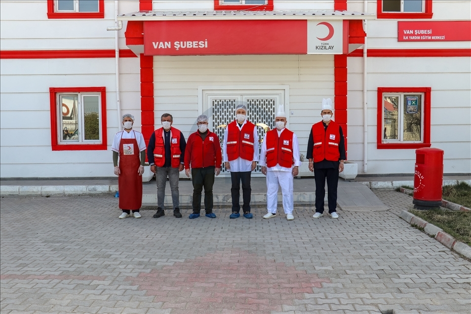 Türk Kızılayın kazanları ramazan ayında ihtiyaç sahipleri için kaynayacak