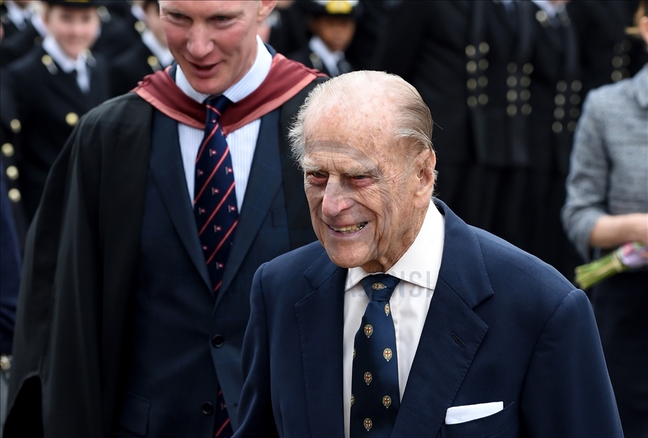 PANGBOURNE, UNITED KINGDOM - MAY 09: The Queen and the Duke of Edinburgh visit Pangbourne College