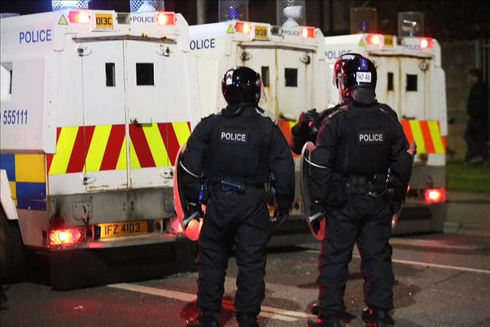 Kuzey İrlanda'da şiddet olayları devam ediyor