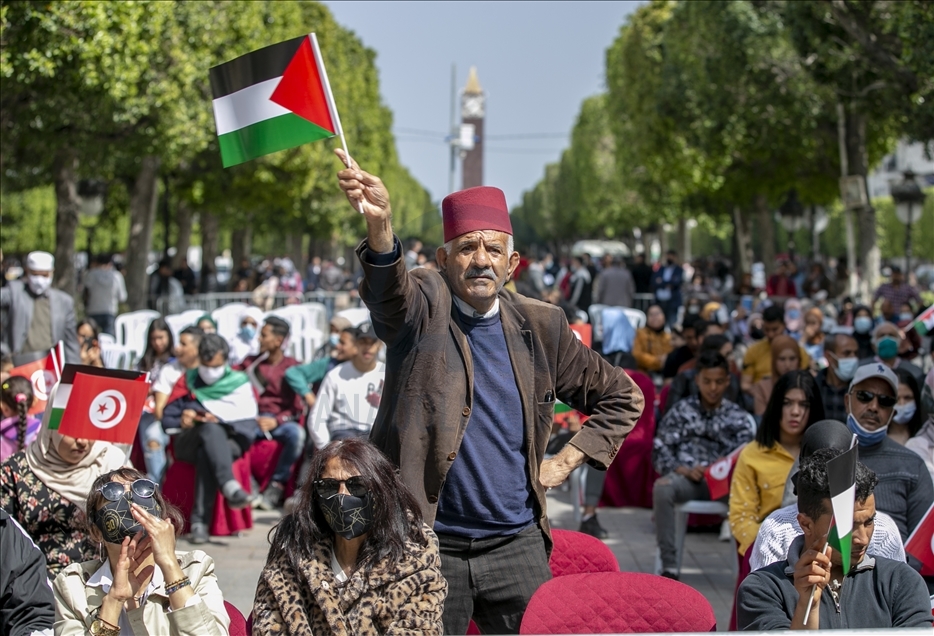 Demonstration in support of Palestinians on the 45th anniversary of Palestinian Land Day in Tunisia
