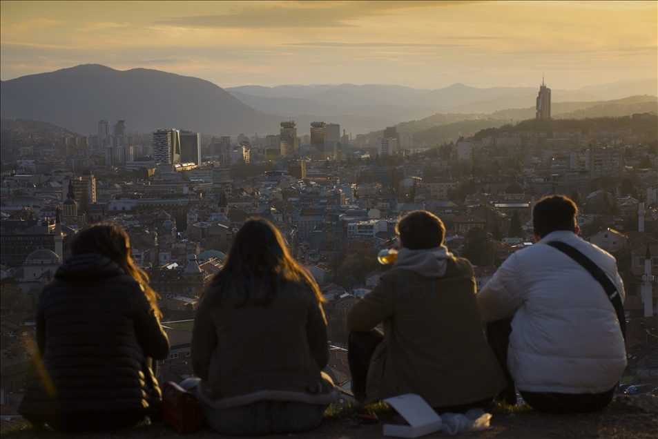 Sarajevo: Zalazak sunca uz veličanstveni pogled na grad