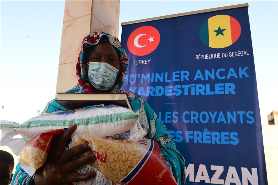 Almanya'da yaşayan Türkler, ramazan yardımlarıyla Senegal ve Moritanya'daki Müslümanların gönlünü fethetti
