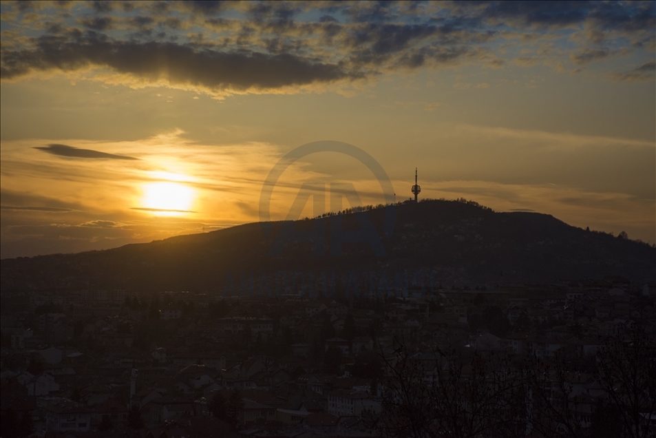 Sarajevo: Zalazak sunca uz veličanstveni pogled na grad