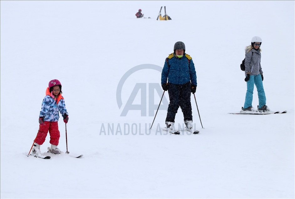 Erciyes'te kar kalınlığı 110 santimetre ölçüldü