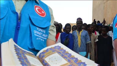 Türkiye, 10 yıldır Senegal'deki asırlık İslam medresesine yardım ulaştırıyor