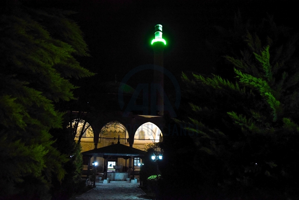 Maqedoni e Veriut, imamët e xhamisë falin namazin e teravisë në xhami të zbrazura