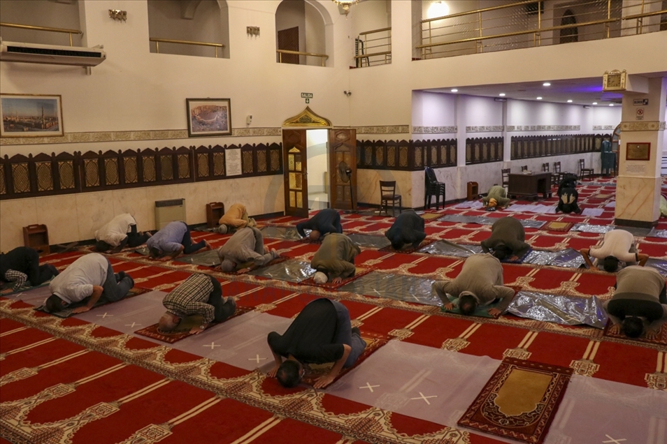 Arjantin'de ilk teravih namazı kılındı