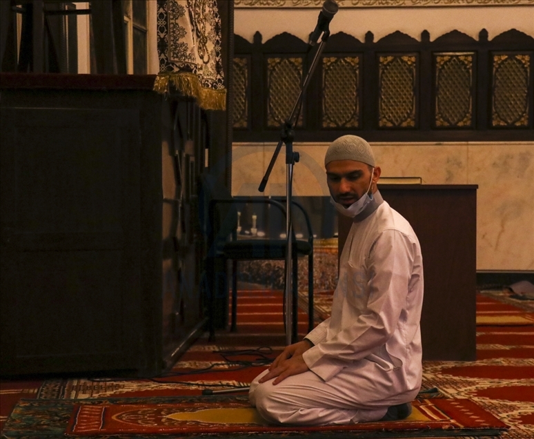 Arjantin'de ilk teravih namazı kılındı