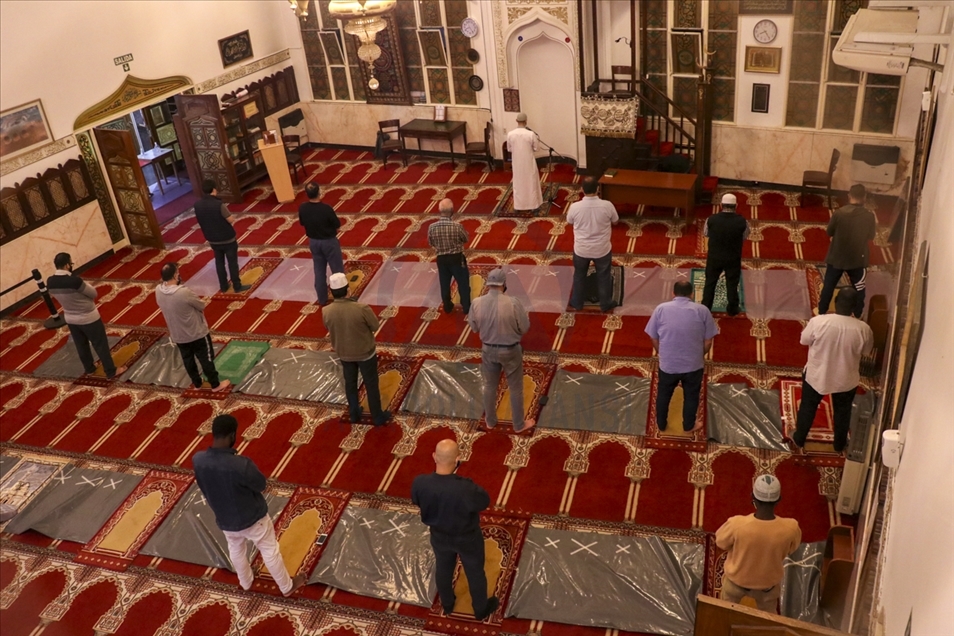 Arjantin'de ilk teravih namazı kılındı