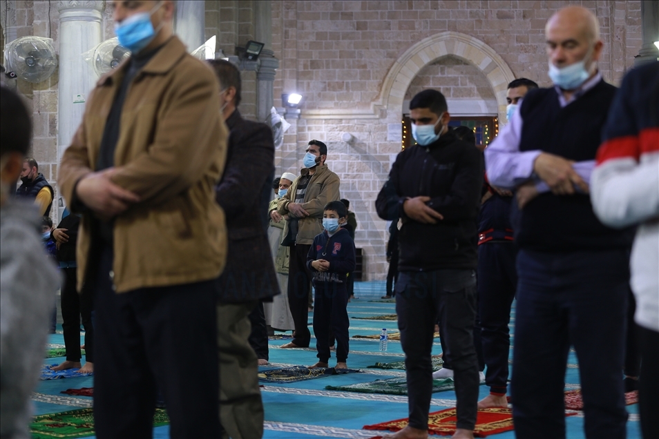Gazze'de ilk teravih namazı kılındı