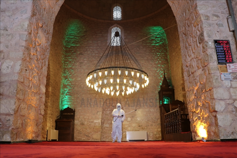 Mosques across Turkey ready for Muslim holy month of Ramadan