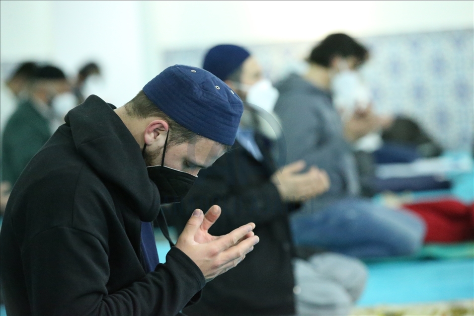 Avusturya’da bu yılki ilk teravih namazı kılındı