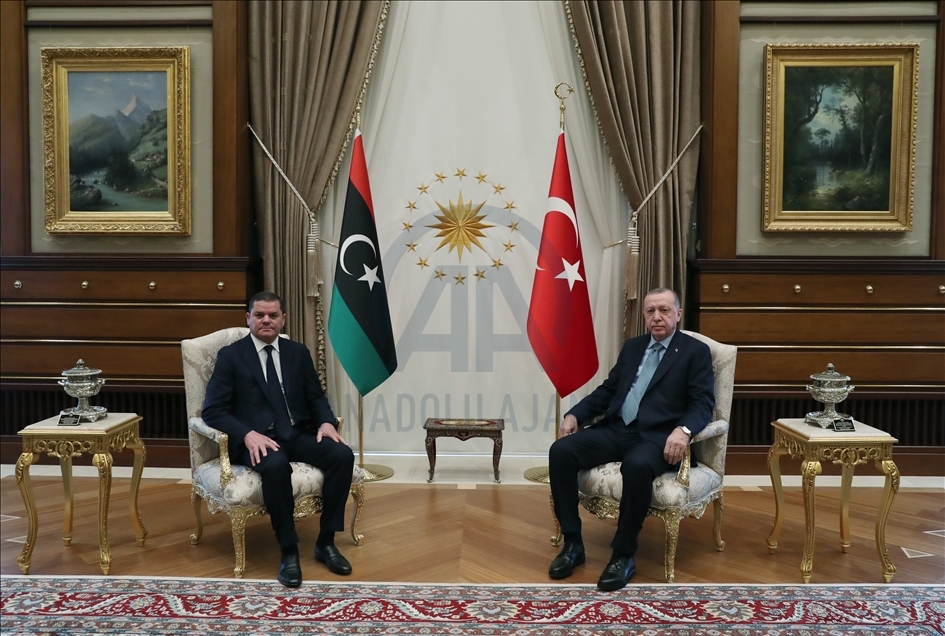 Premijer Libije Dbeibeh sastankom s Erdoganom započeo posjetu Turskoj