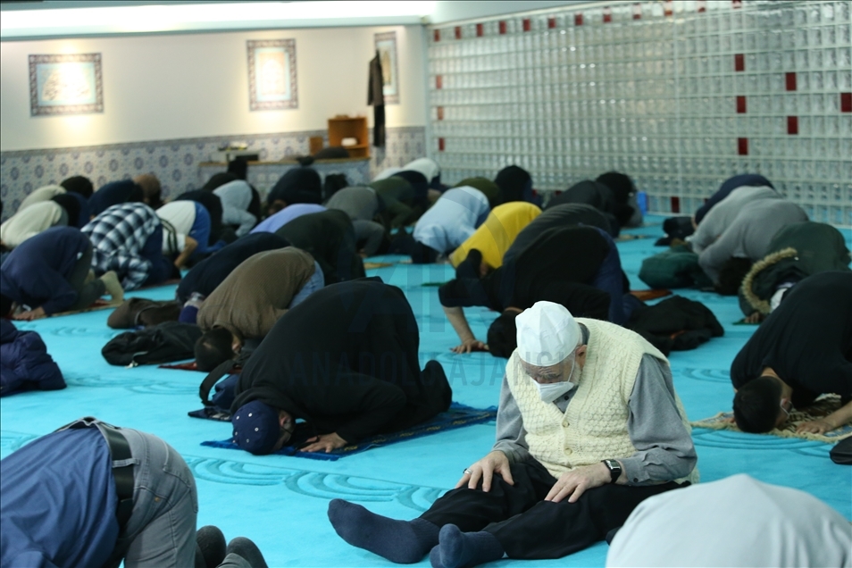 Avusturya’da bu yılki ilk teravih namazı kılındı
