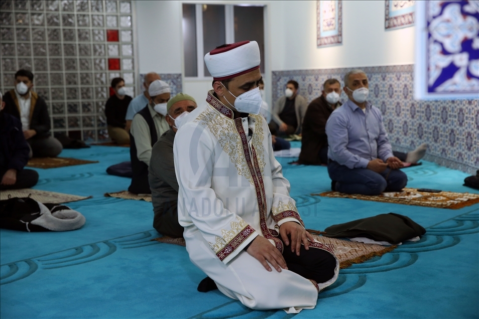 Avusturya’da bu yılki ilk teravih namazı kılındı