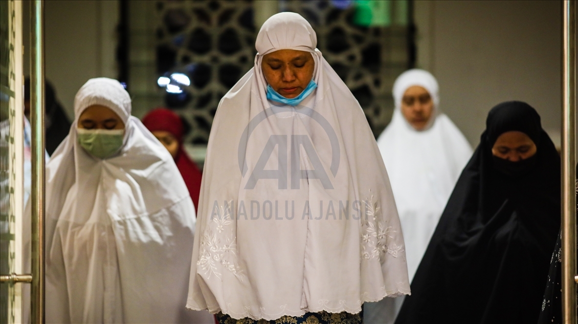 Muslims in Malaysia performs Tarawih prayers with restricted Standard Operation Procedures (SOP)