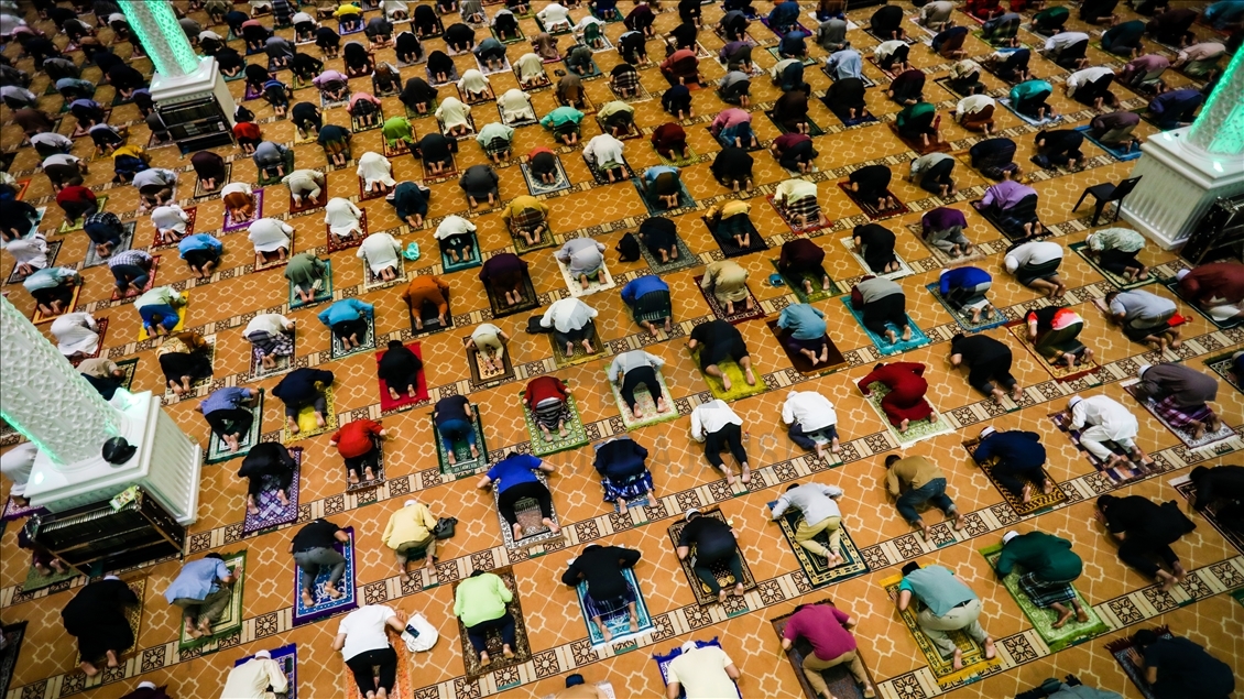 Muslims in Malaysia performs Tarawih prayers with restricted Standard Operation Procedures (SOP)