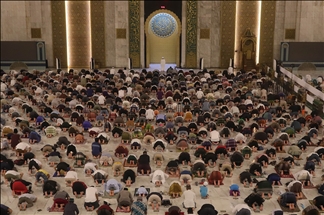 Salat tarawih di Surabaya terapkan protokol kesehatan ketat