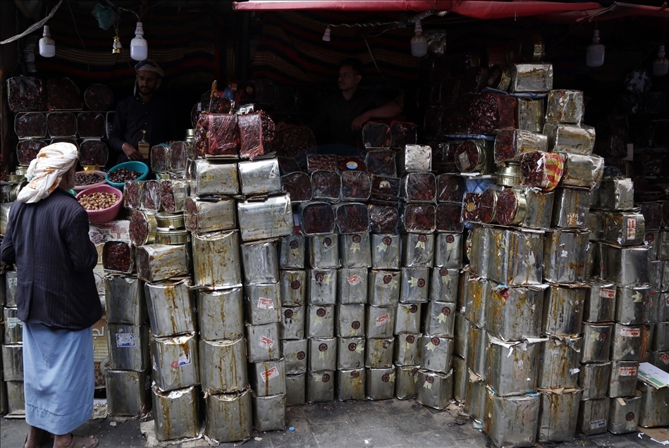 احتفاءً برمضان انتعاش حركة تسوّق بالعاصمة صنعاء