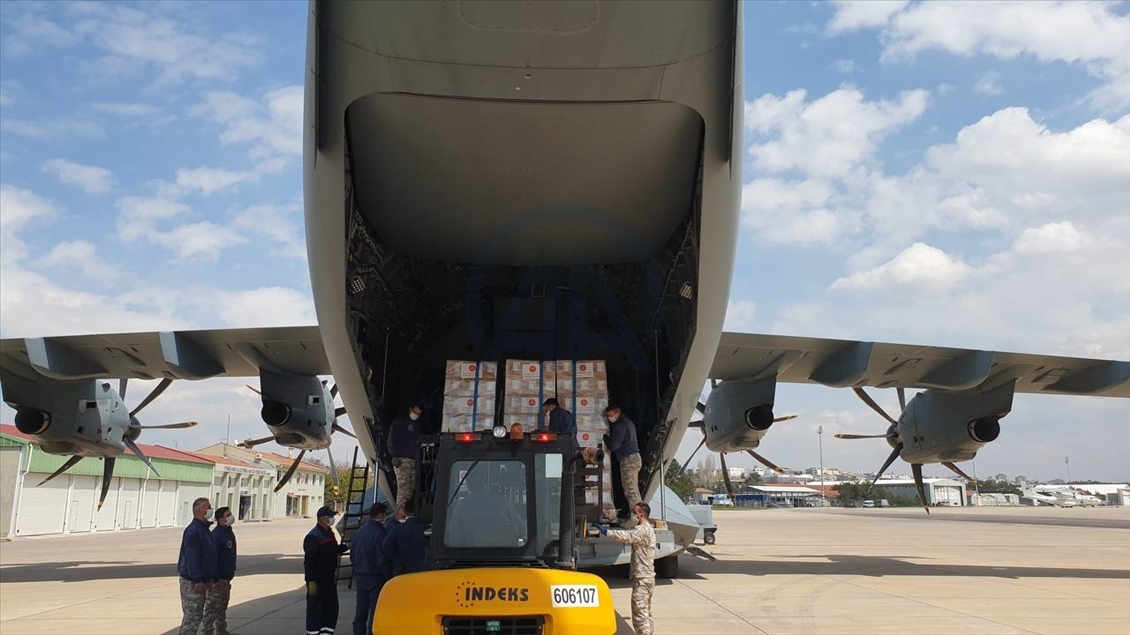 طائرة تركية محملة بلقاحات مضادة لكورونا تنطلق إلى ليبيا