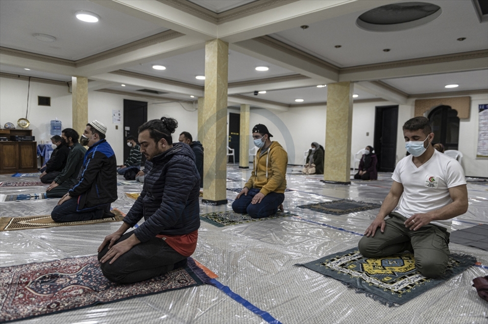 Musulmanes de américa latina dan comienzo a un Ramadán "más libre" pese a la pandemia