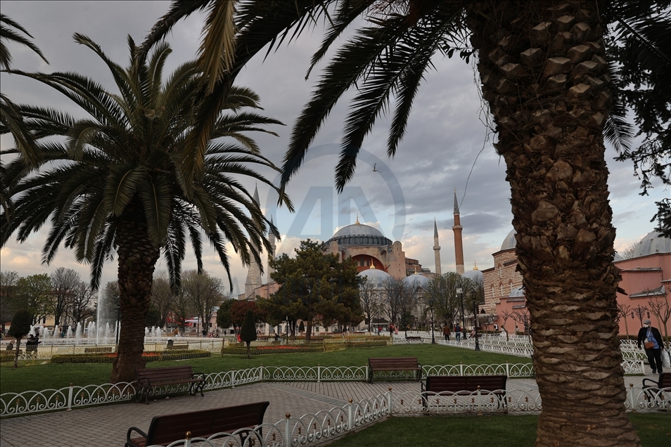 Covid-19 curfew in Istanbul