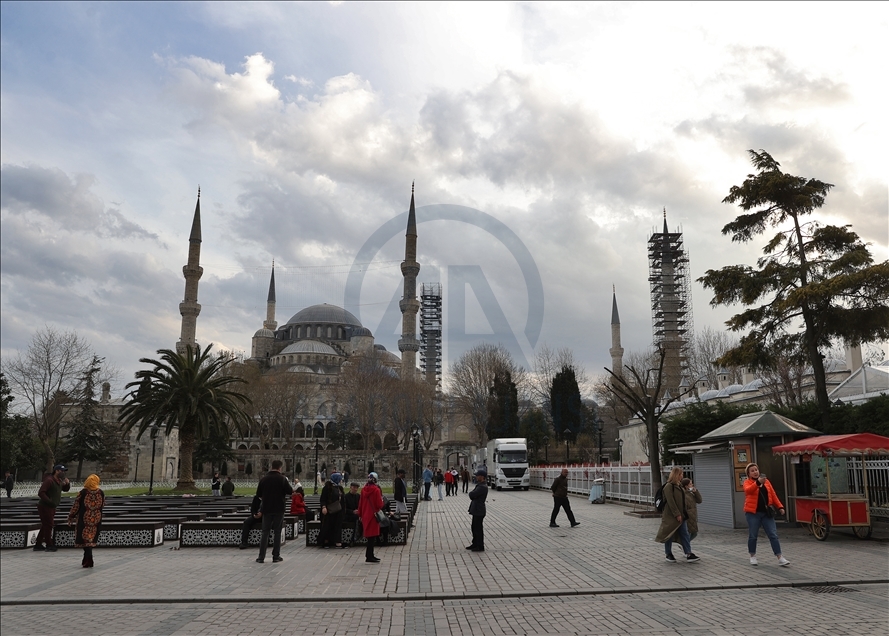 Covid-19 curfew in Istanbul