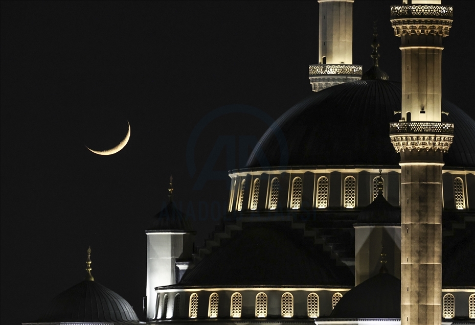 Crescent Moon rises in the sky over Ankara