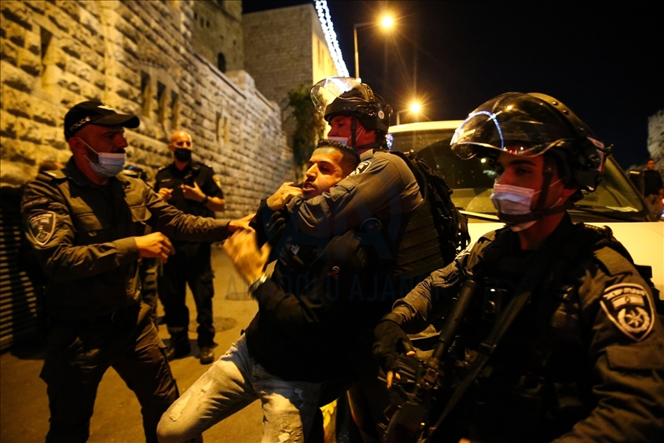 İsrail polisinden Kudüs’te Filistinlilere müdahale