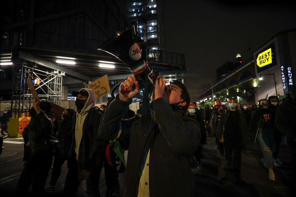 New York'ta polis şiddeti karşıtı protesto