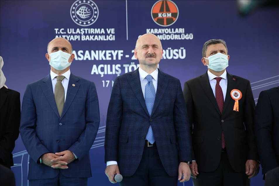 Ulaştırma ve Altyapı Bakanı Karaismailoğlu, Hasankeyf-2 Köprüsü Açılış Töreninde konuştu