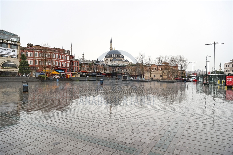 Istanbul, Turska - 17. april 2021: Zbog mjera uvedenih u cilju s