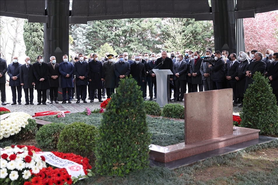 8. Cumhurbaşkanı Turgut Özal, vefatının 28. yılında kabri başında anıldı