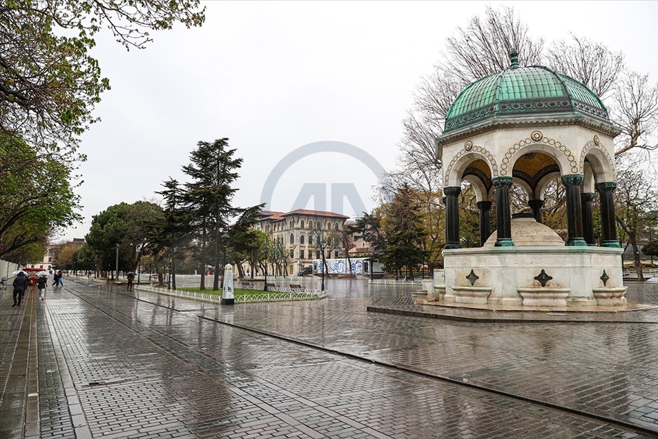 Istanbul, Turska - 17. april 2021: Zbog mjera uvedenih u cilju s