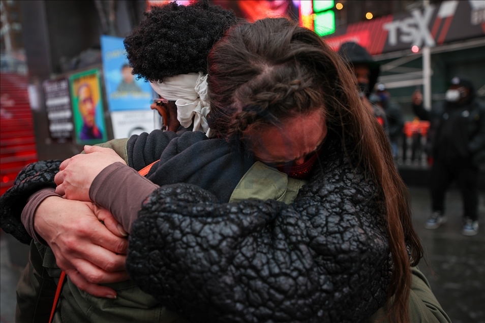 New York'ta polis şiddeti kurbanları için anma etkinliği düzenledi.