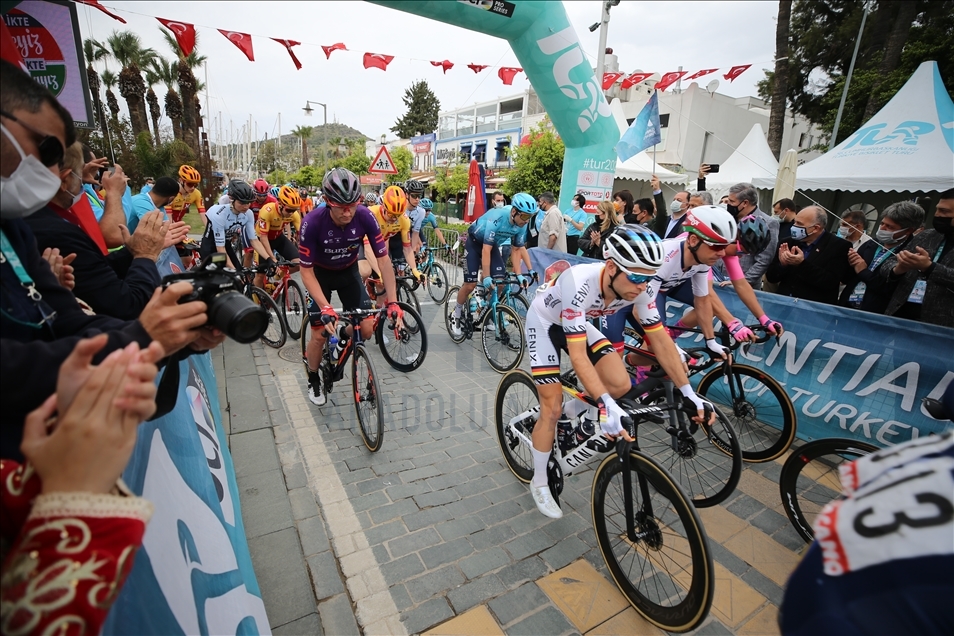В Турции стартовал последний этап международного велотура TUR-2021