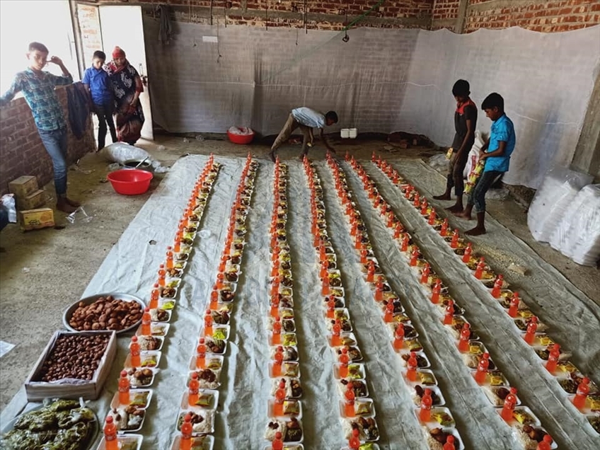 Kanada’daki Türklerden, Bangladeş'teki mülteci kamplarında kalan Arakanlı Müslümanlara ramazan yardımı