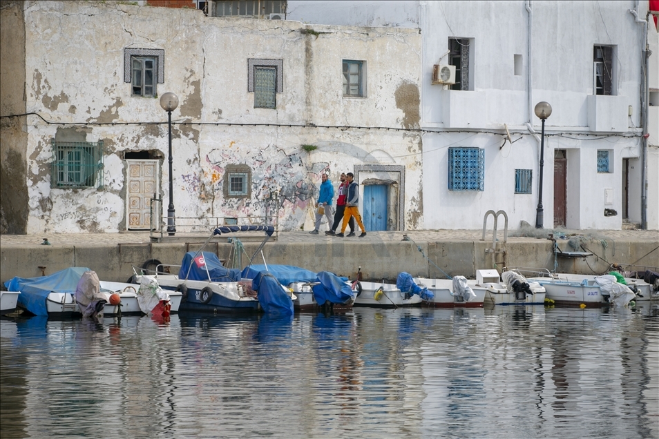 Tunus'un incisi Eski Binzert Limanı, tarihi dokusuyla turistlerin uğrak yeri olmaya devam ediyor