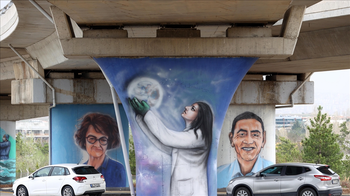 Graffitis of health workers in Ankara