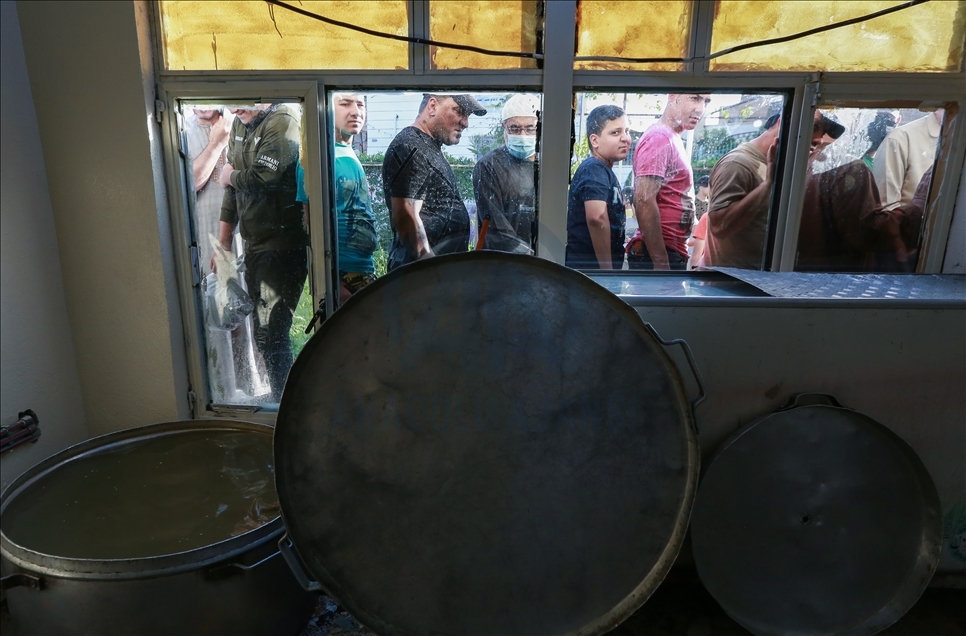 Irak'ta çöplük alandan yoksulların iftar adresine dönüşen aşevi: Çorbahane