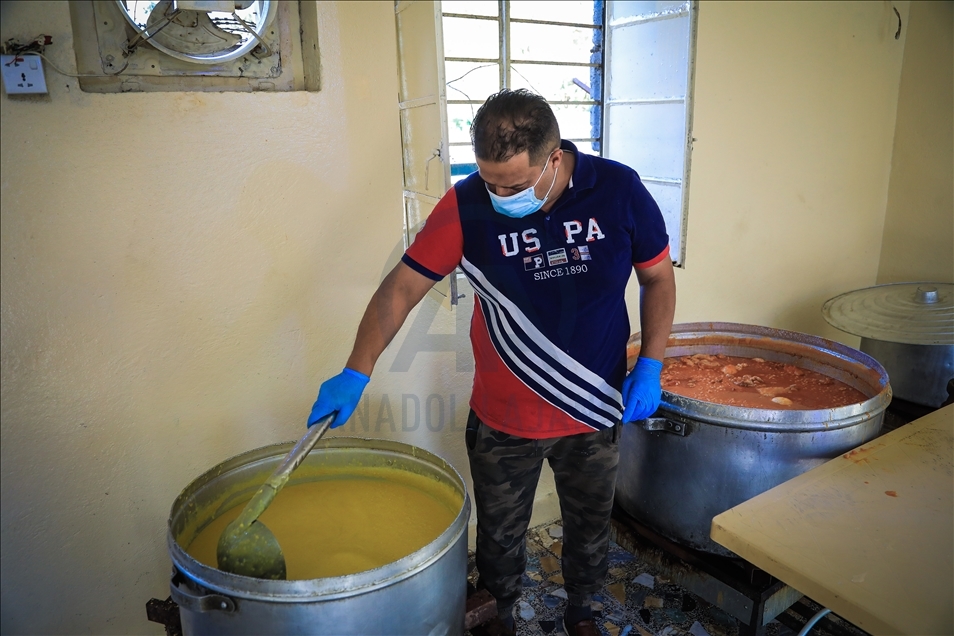 Irak'ta çöplük alandan yoksulların iftar adresine dönüşen aşevi: Çorbahane