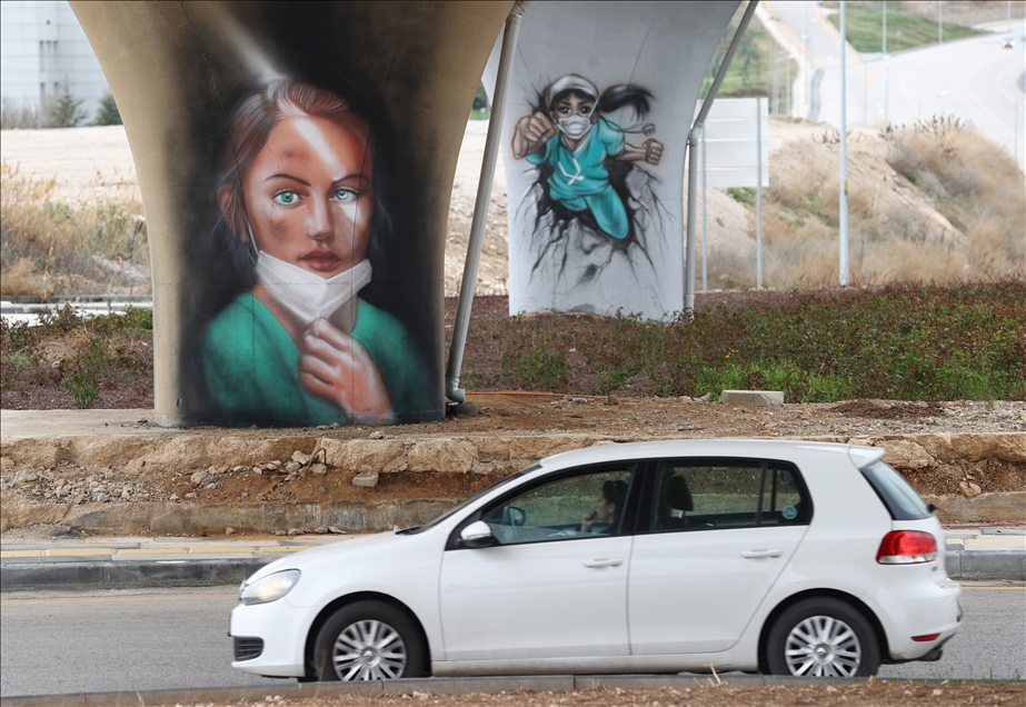 Graffitis of health workers in Ankara