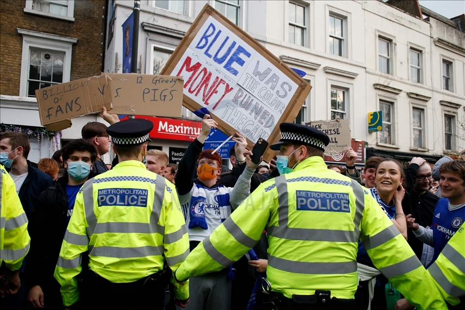 Fans protest European Super League outside Chelsea FC in London