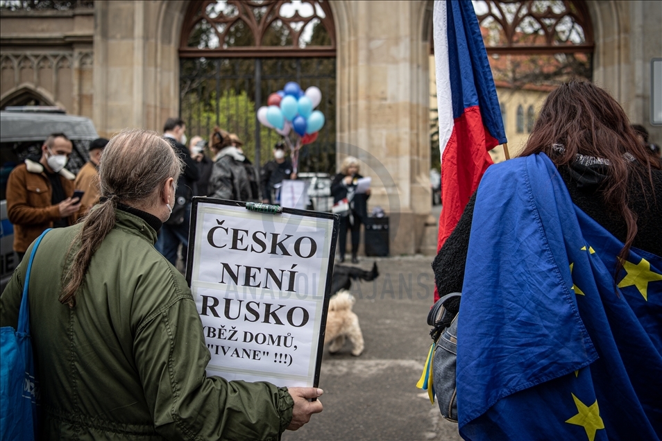 Czechs protest in front of the Russian Embassy in Prague