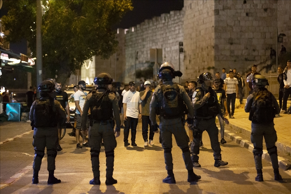 Конная полиция Израиля разогнала палестинцев в Иерусалиме