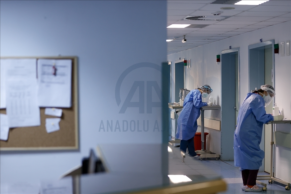 Turizm kenti Antalya'da Kovid-19 ile etkin mücadele sürüyor