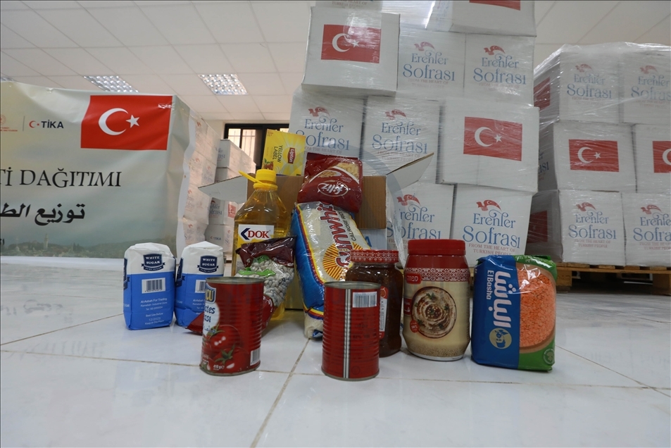 کمک‌های تیکای ترکیه به نیازمندان فلسطینی در طول ماه رمضان