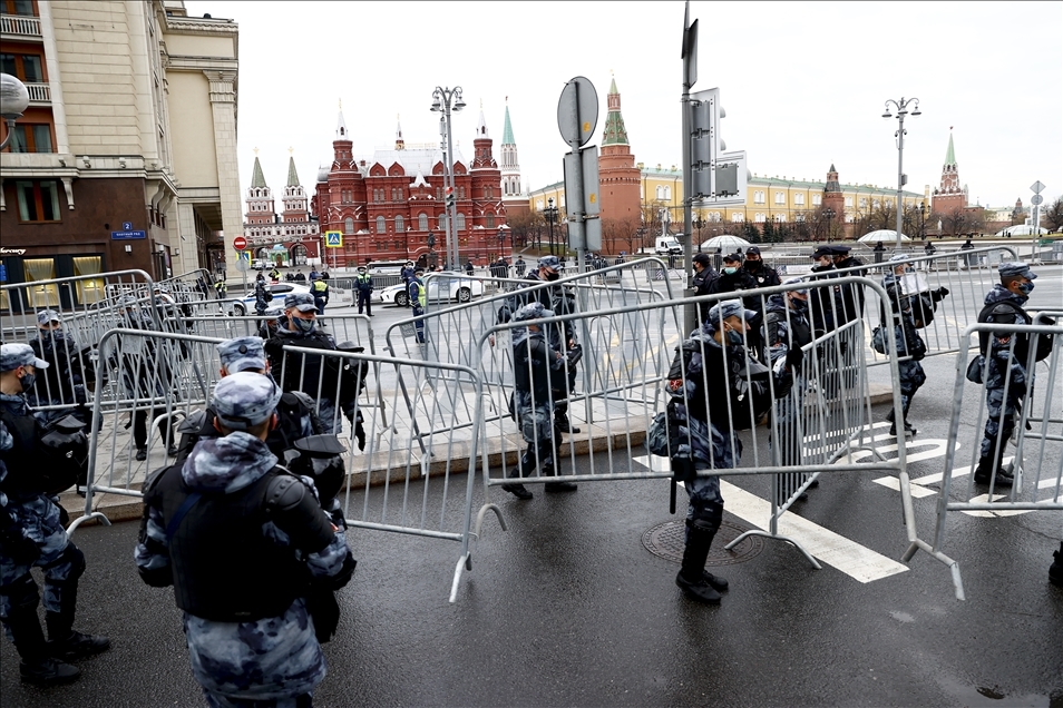 Акции в поддержку Навального: более 1400 задержанных